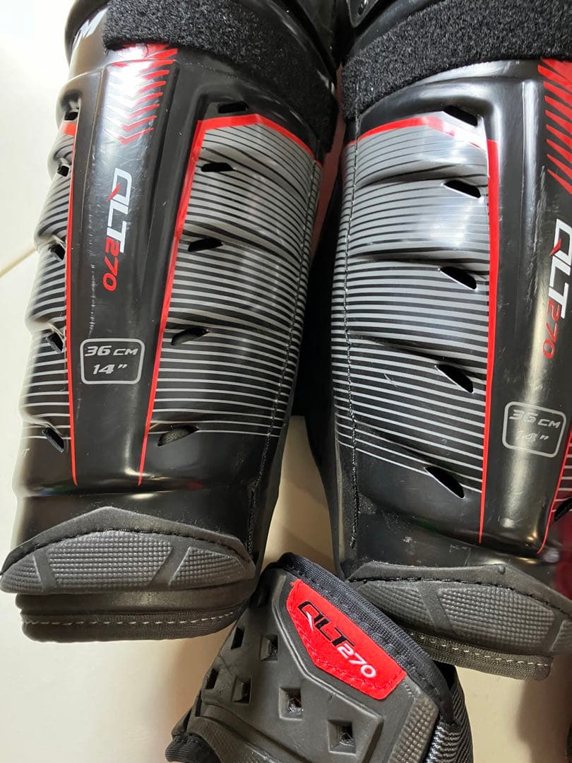 CCM アイスホッケー　レガース　エルボ　グローブ