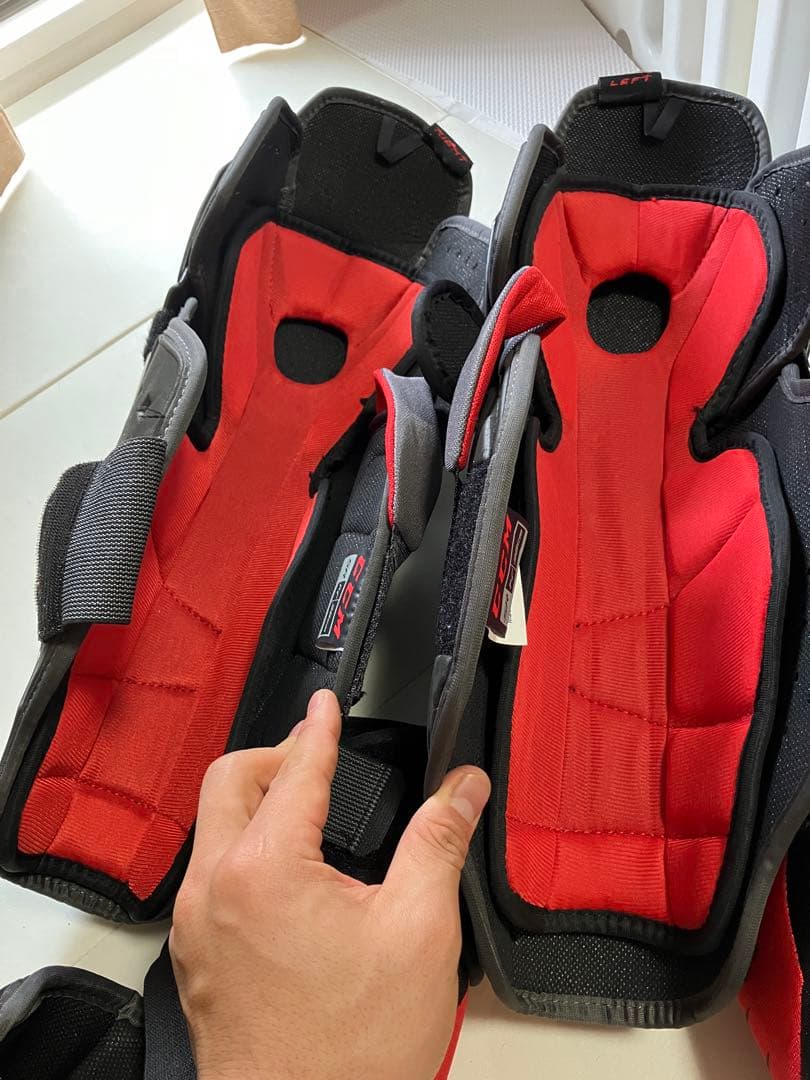 CCM アイスホッケー　レガース　エルボ　グローブ