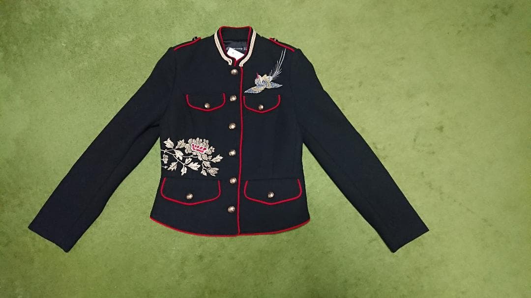 新品　ZARA TRF 刺繍　ミリタリー　ナポレオン 　ジャケット