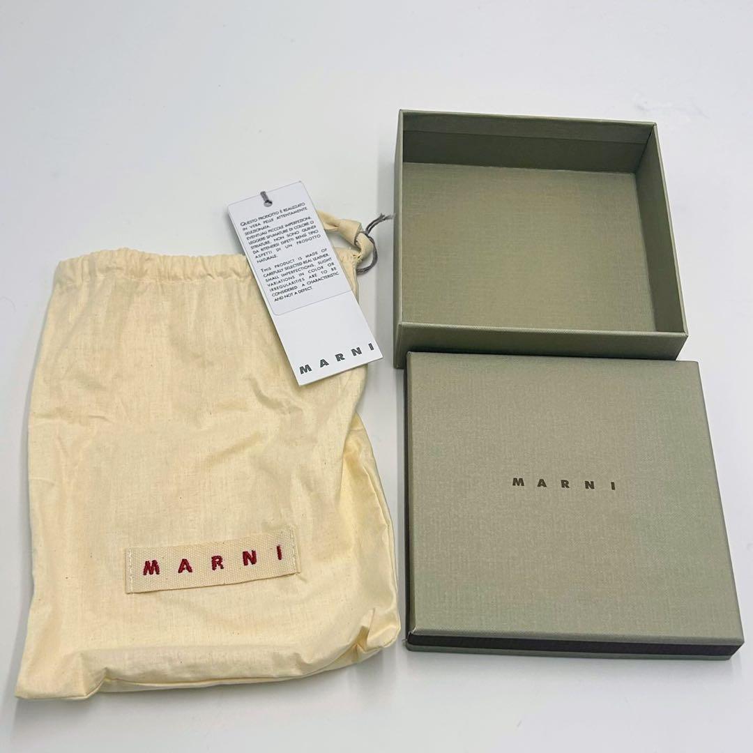 ✨ほぼ新品 MARNI 三つ折り財布 バイフォールド カーフレザーウォレット