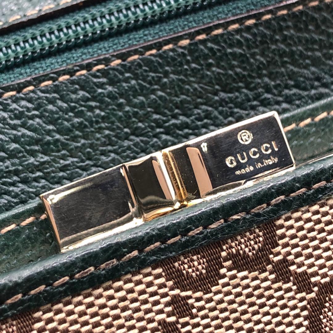 グッチ ２つ折り財布 がま口 GGキャンバス グリーン 長財布