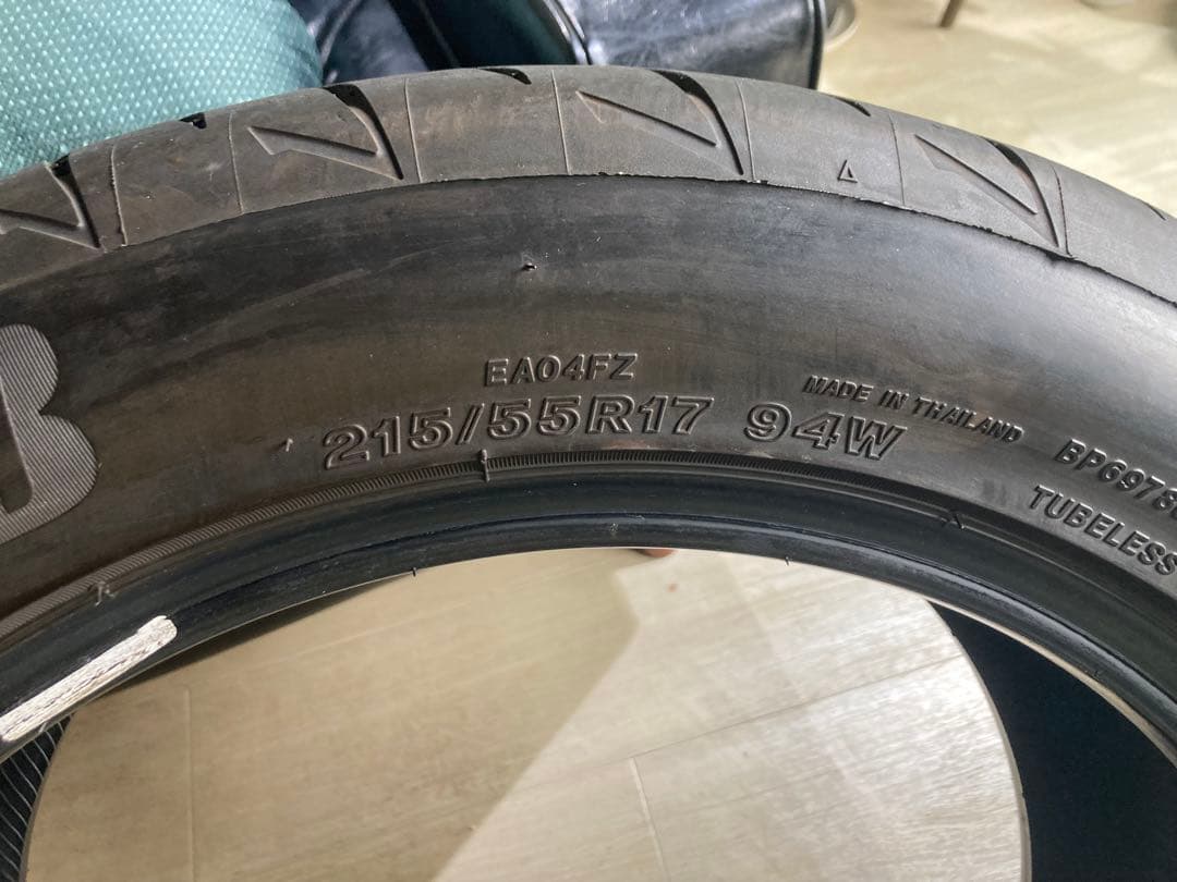 バリ山 ブリヂストン RE004 215/55/R17４本セット 送料込み