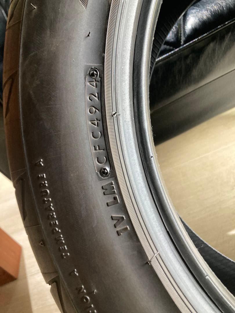 バリ山 ブリヂストン RE004 215/55/R17４本セット 送料込み
