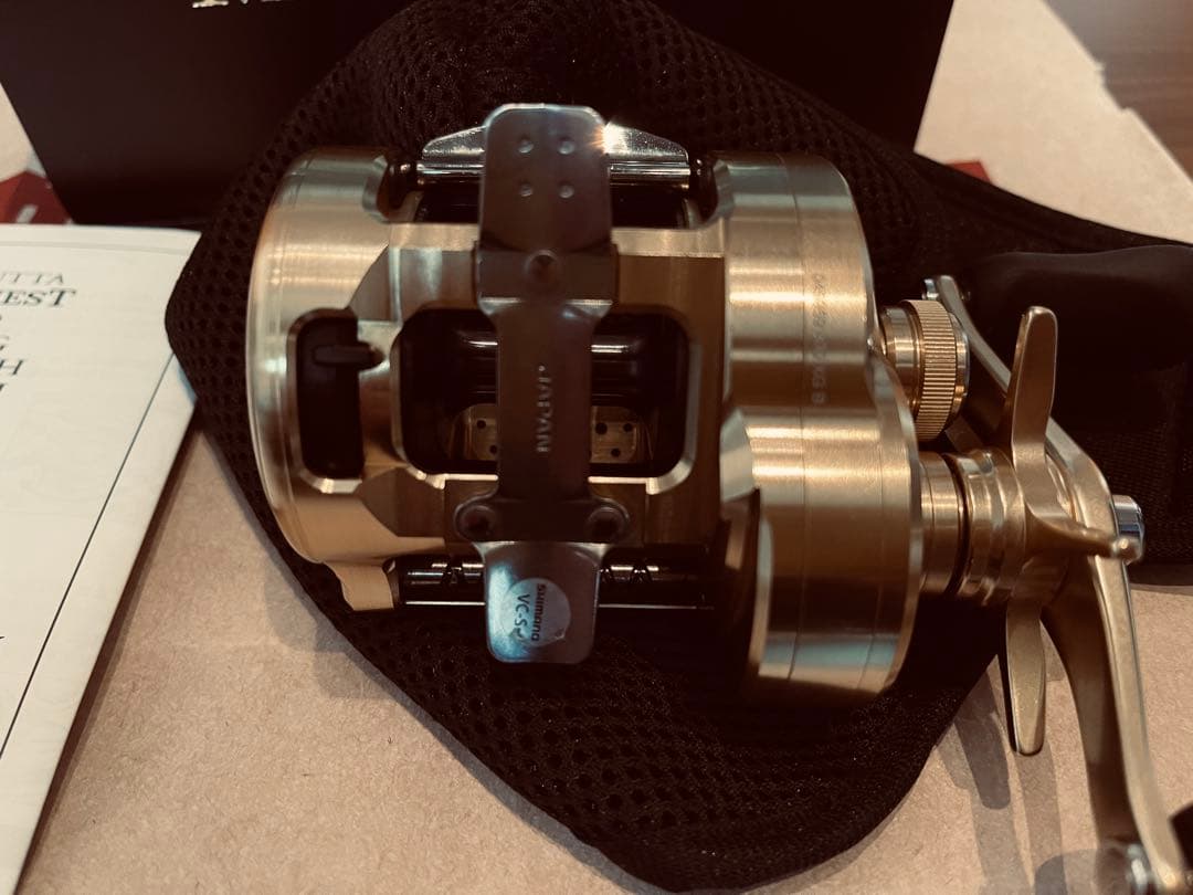 シマノ カルカッタコンクエスト MD 400 XG 右 美品