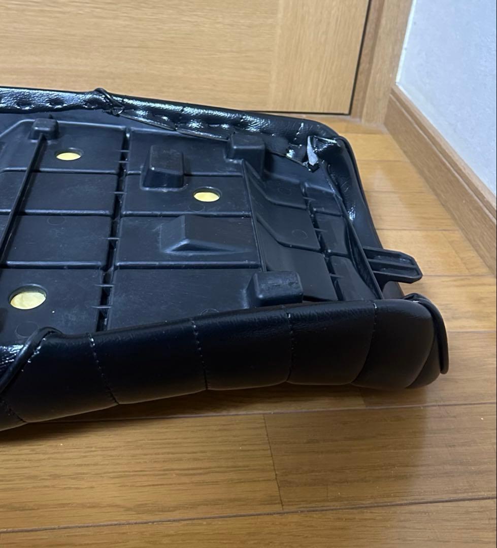 ゼファー750用タックロールシート タンデムベルト、金具つき 新品同様