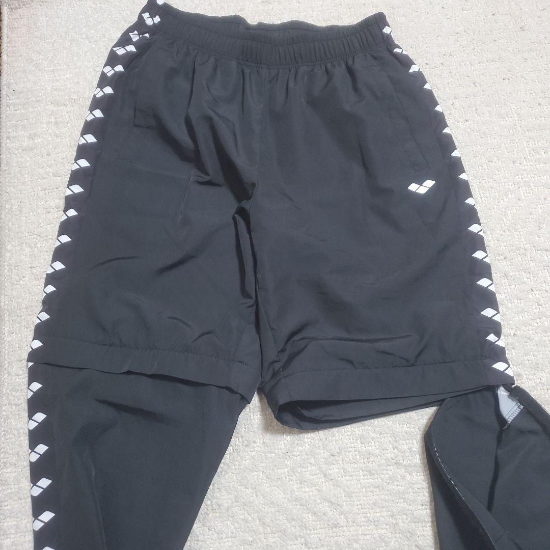 【美品】arenaフード付ナイロンジャージ　上下　　メンズL　黒　パンツ2way