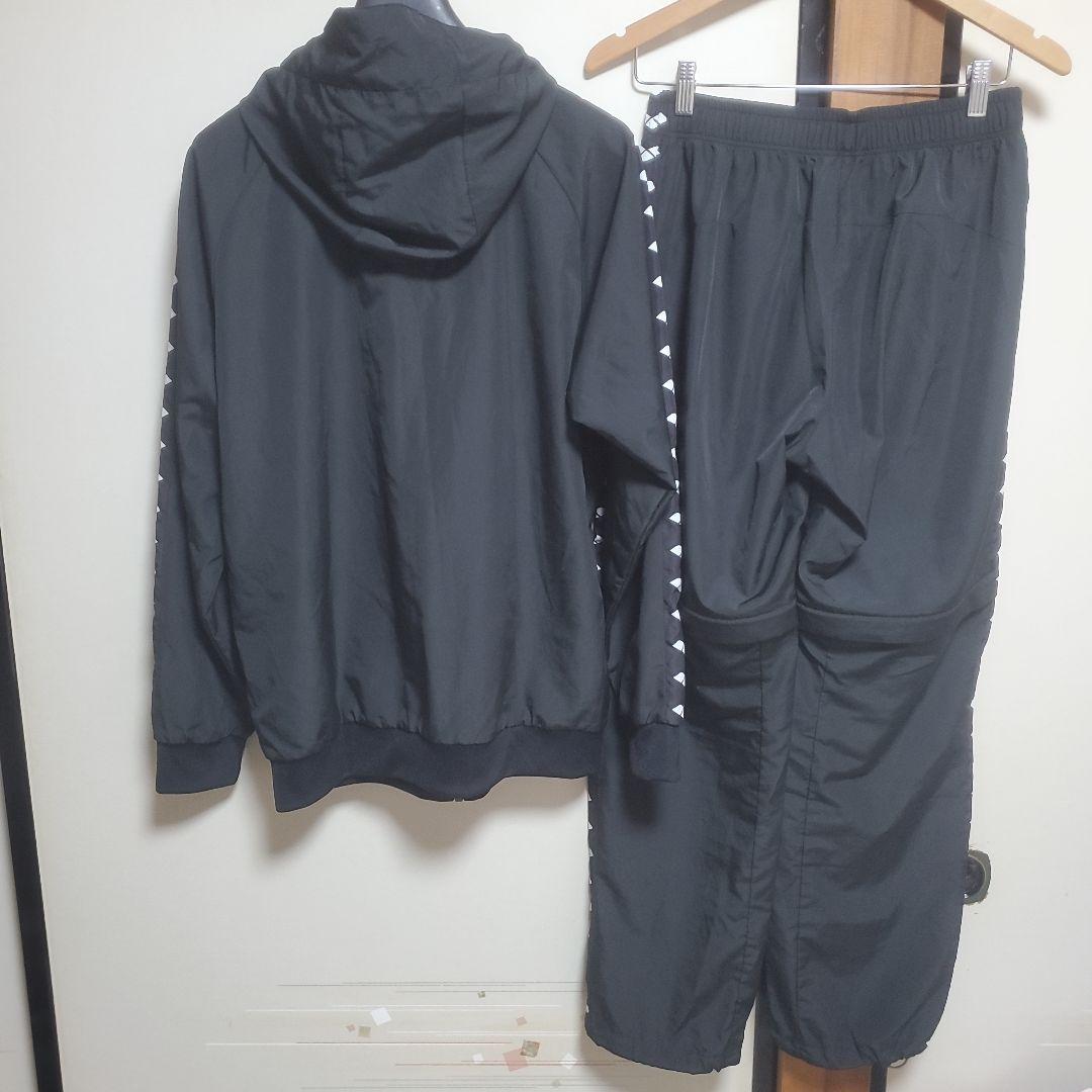 【美品】arenaフード付ナイロンジャージ　上下　　メンズL　黒　パンツ2way