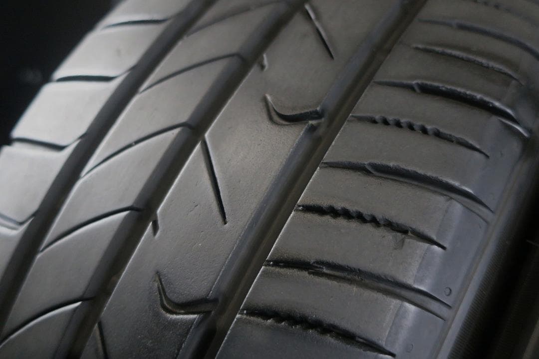 極上9分山 2022年製 215/55R17 トーヨー トランパス mp7 2本