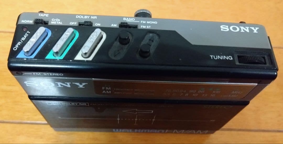 SONY WM-F5 FM/AMステレオカセットプレーヤー