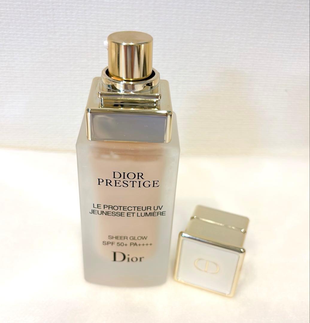 Dior プレステージ　ホワイト ル プロテクター　UVルミエール　シアーグロー
