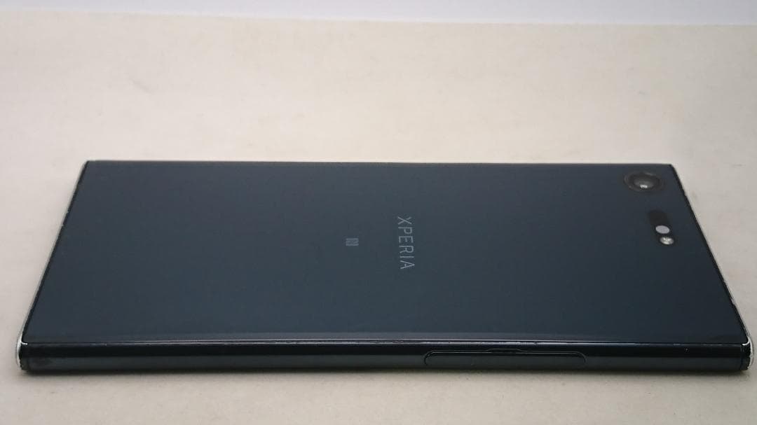 Xperia XZ premium G8188 シムフリー版