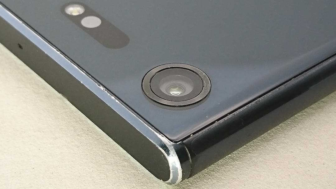 Xperia XZ premium G8188 シムフリー版