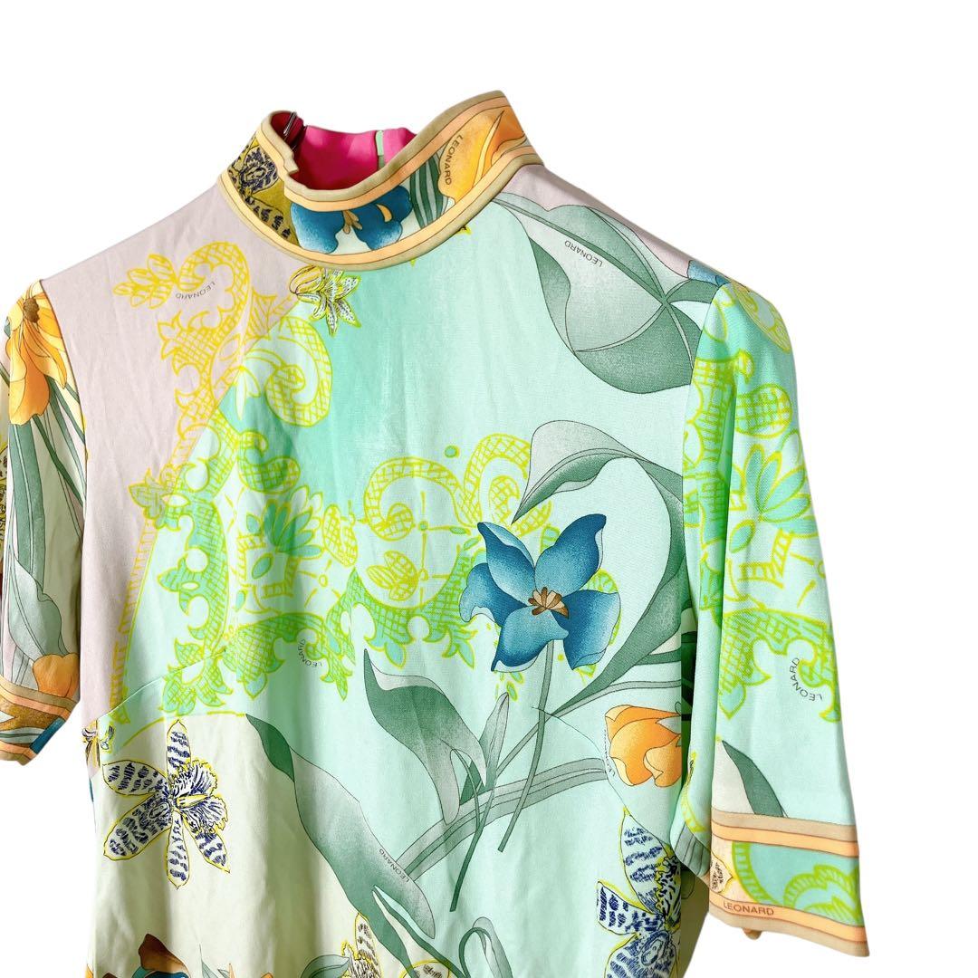 マカ93 美品 レオナール 半袖カットソー ハイネック 花柄 カンカン素材 L