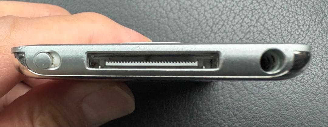 【美品】iPod nano 第3世代 シルバー 8GB A1236バッテリーOK