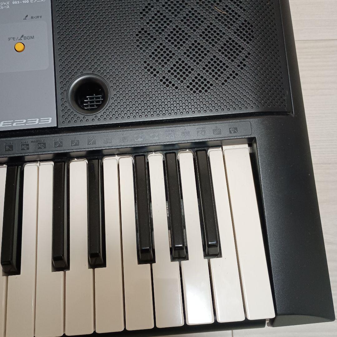 YAMAHA キーボード　PSR-E233