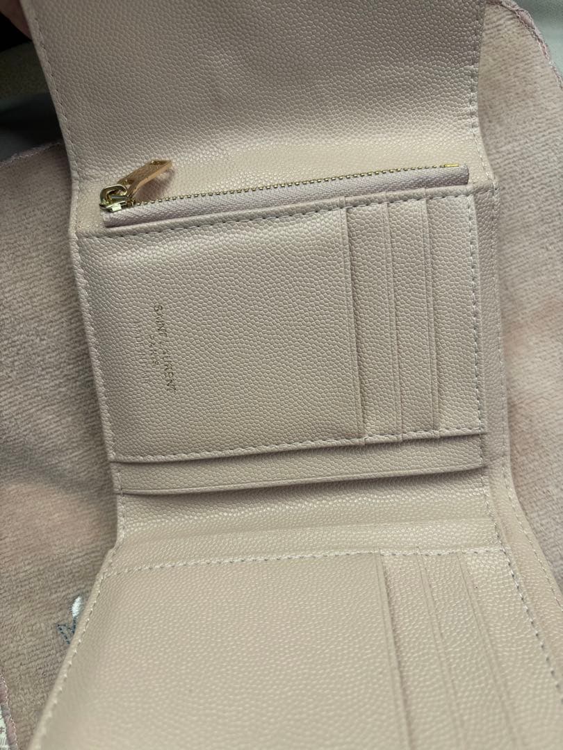 YSL ピンクベージュ 三つ折り財布