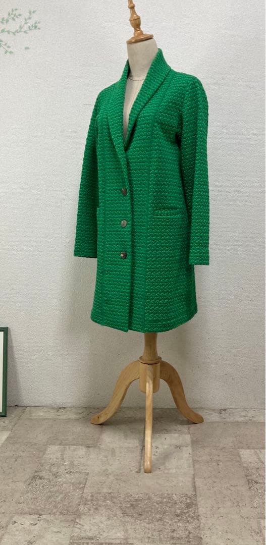 美品　HaaT ハート　イッセイミヤケ　スプリングチェスターコート　2 グリーン