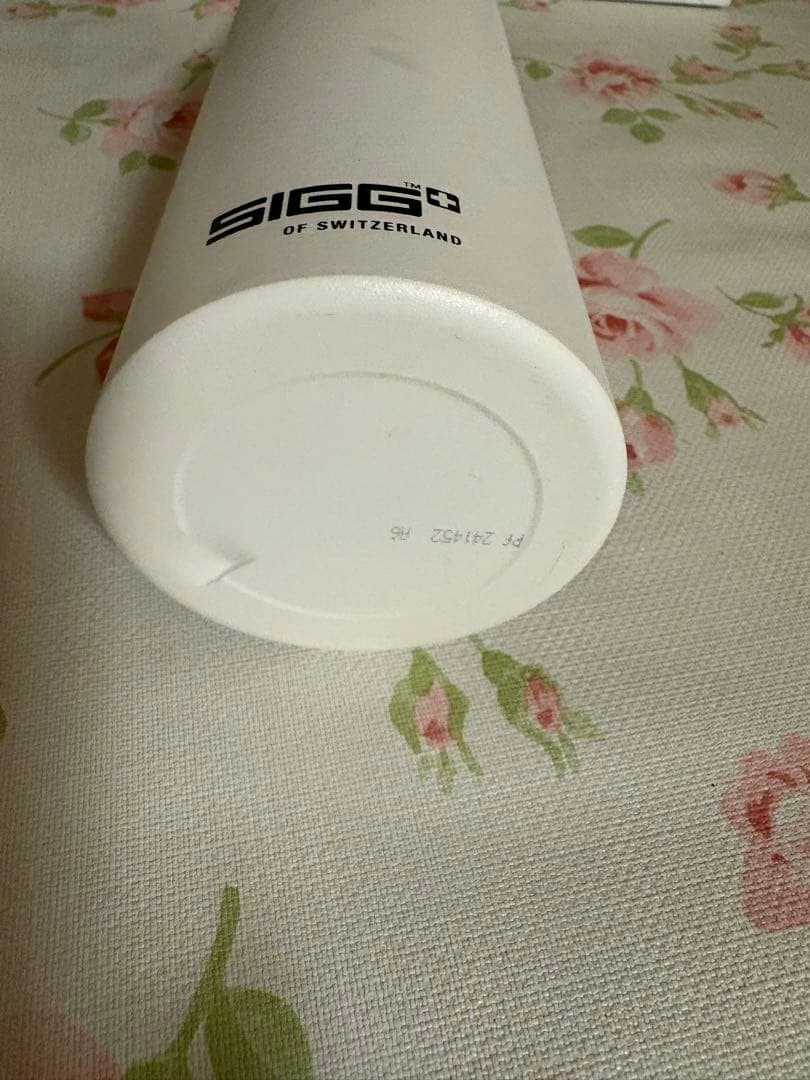 SIGG ホワイト ステンレスボトル