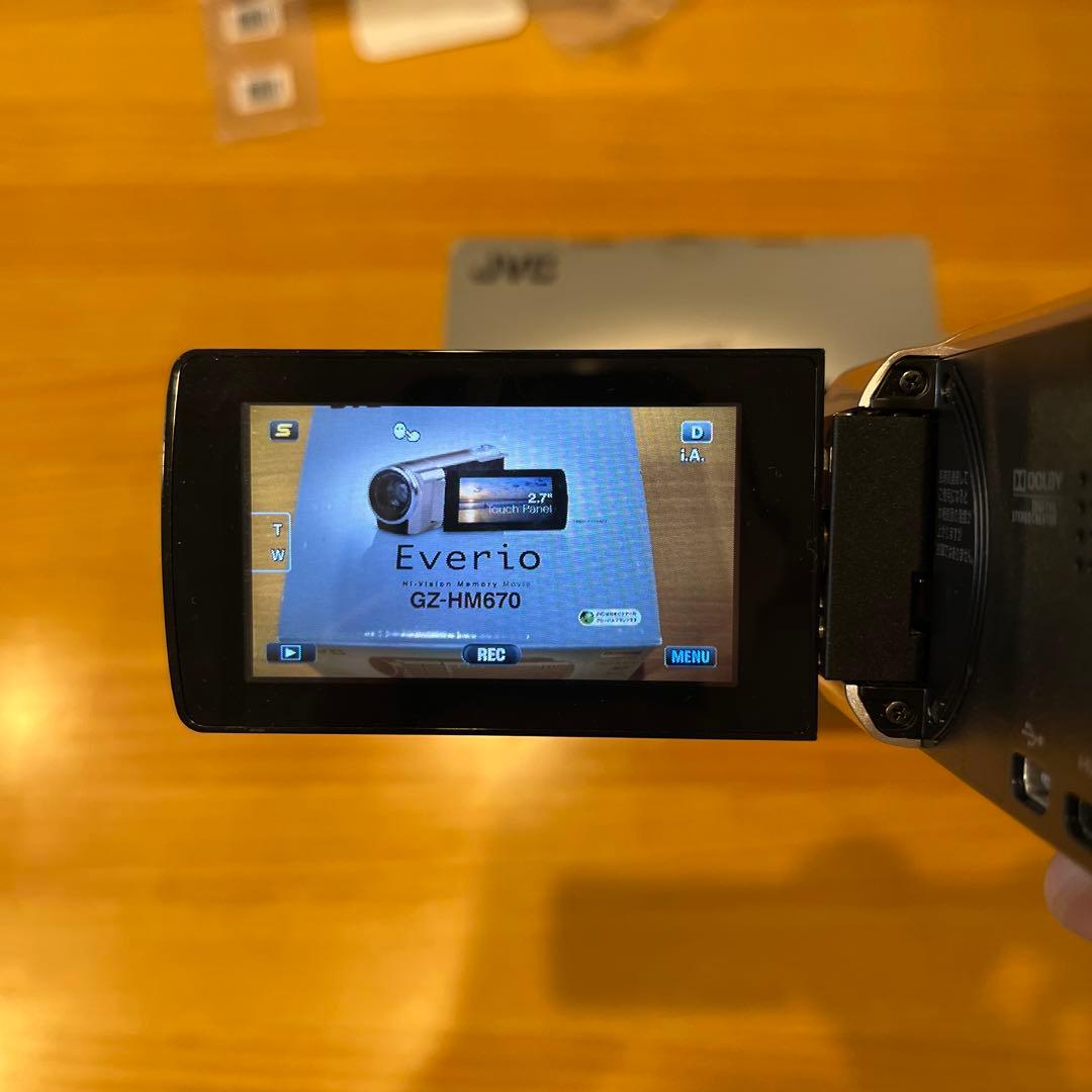 JVC Everio GZ-HM670 ビデオカメラ本体