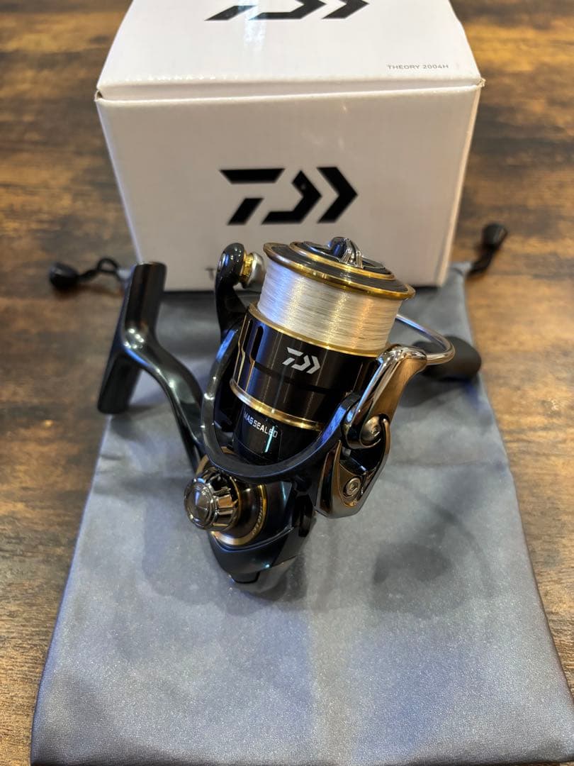 B*i様 DAIWA THEORY 2004H スピニングリール