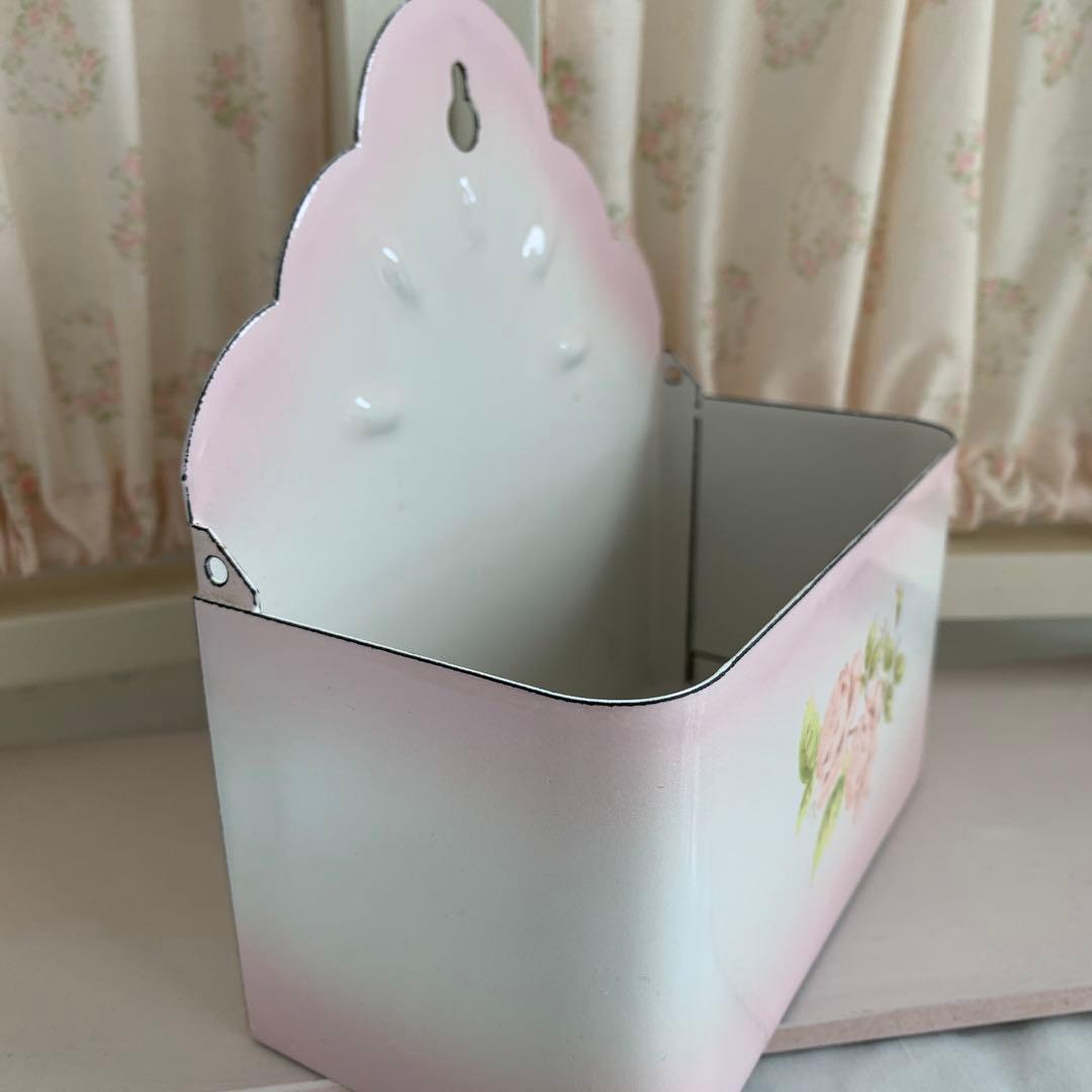 イマン ♡ imane♡ダイアナローズ♡アルメット缶♡ホーロー