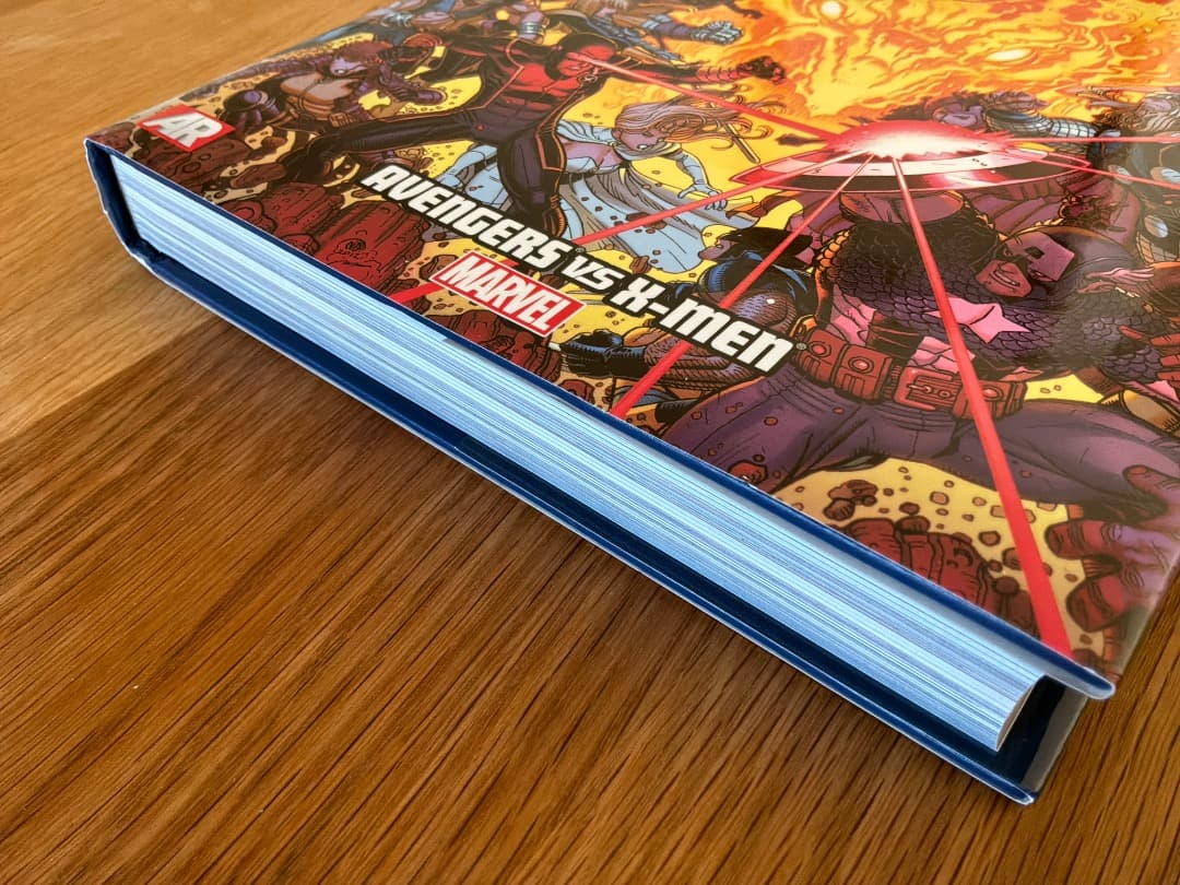 再値下げ❗️Avengers vs X-men ハードカバー アメコミ