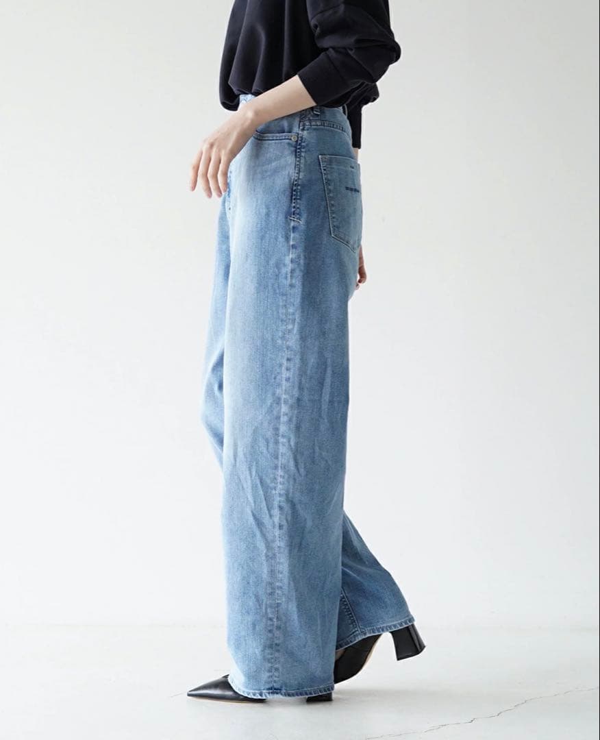 YANUK ヤヌーク Really Light ルーズストレート　JOAN 25