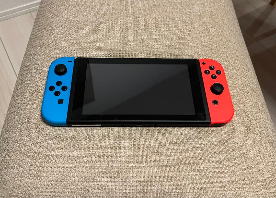 Nintendo Switch 本体 マリオカート8 デラックス付き