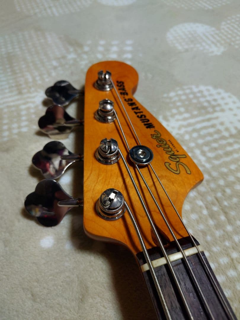 ベース Squier FSR Classic Vibe 60s Mustang Bass