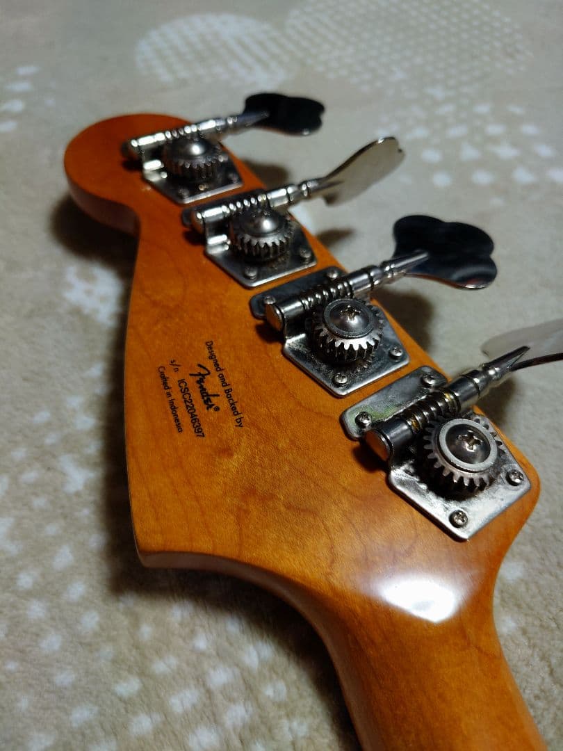 ベース Squier FSR Classic Vibe 60s Mustang Bass