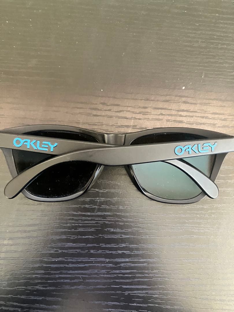 【送料込み】Oakley Frogskins サングラス