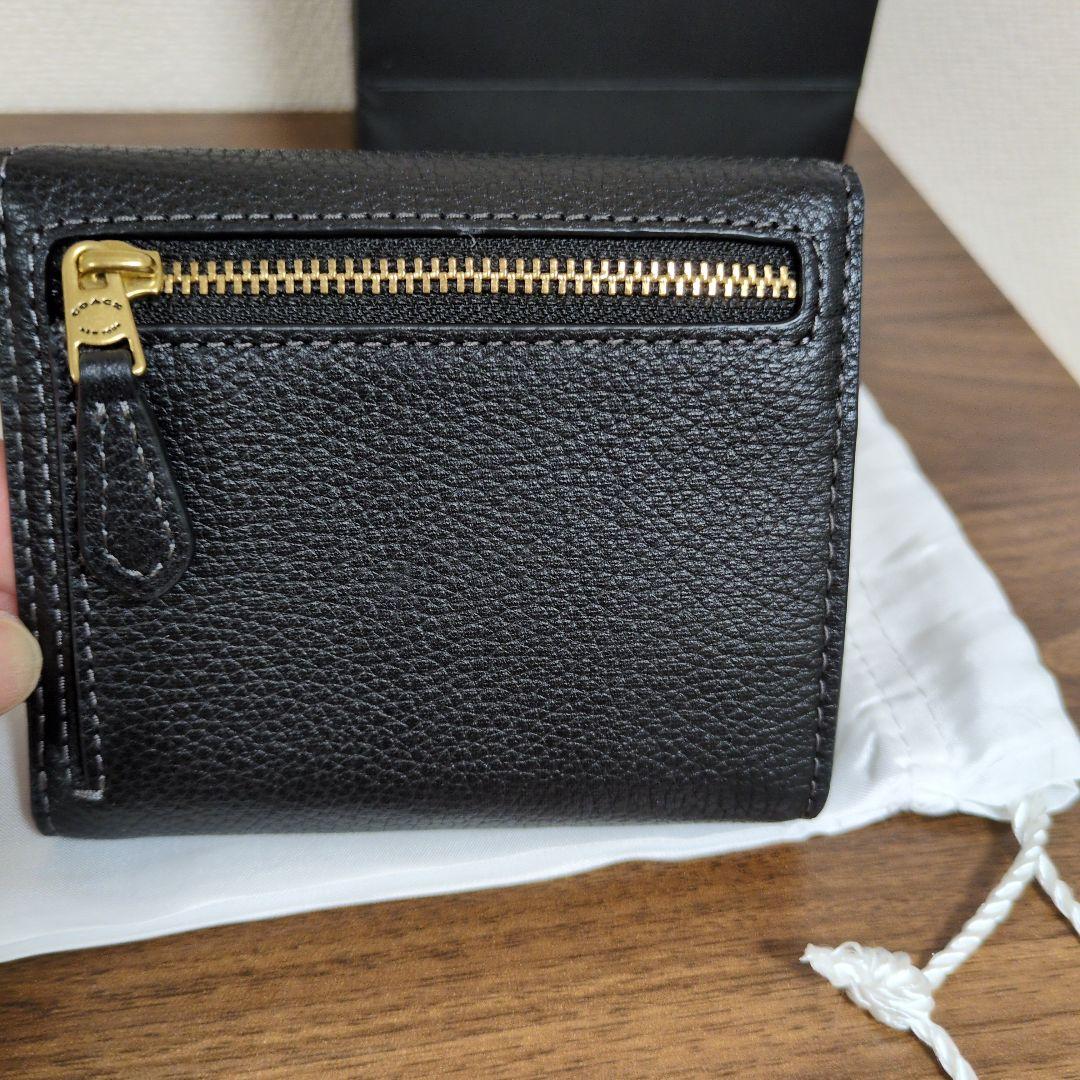 COACH ブラック三つ折り財布
