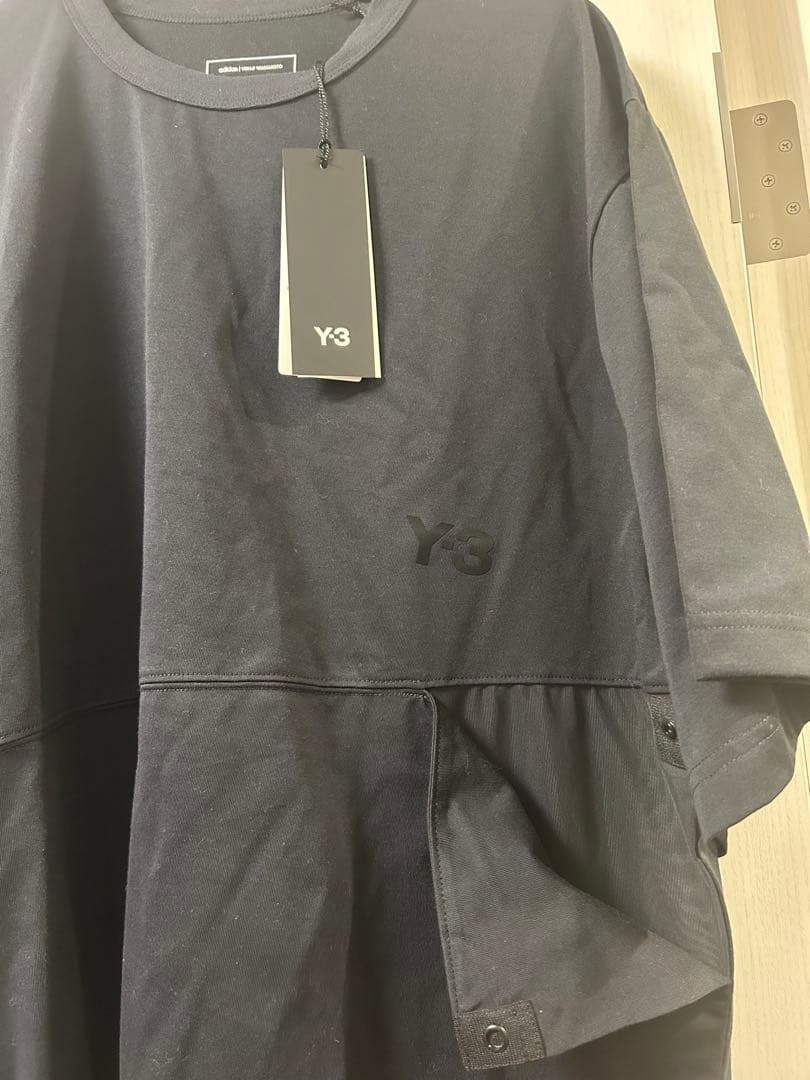 新品♡タグ付きY-3 ブラック Tシャツ L サイドボタンシースルーデザイン付き