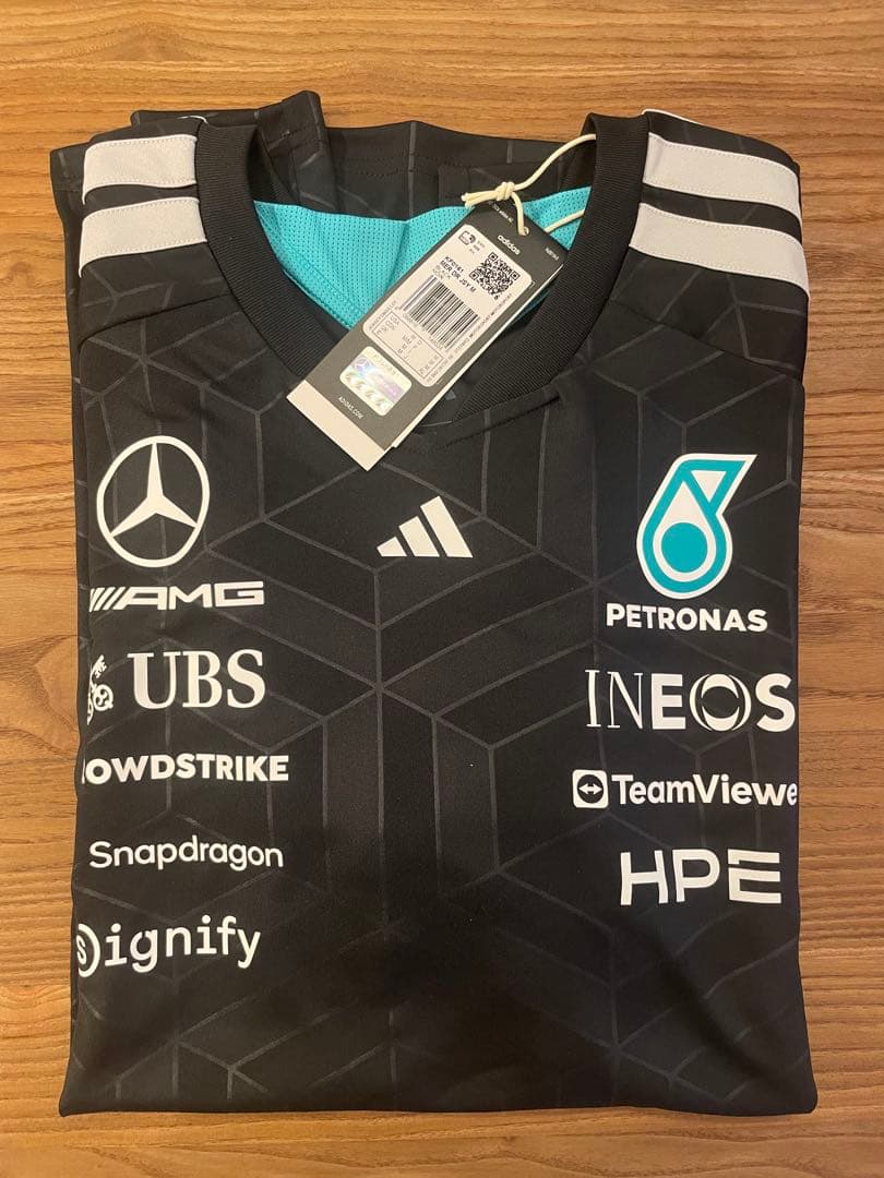 ♥*様 【新品】メルセデスAMGペトロナスF-1ドライバーTシャツ2026
