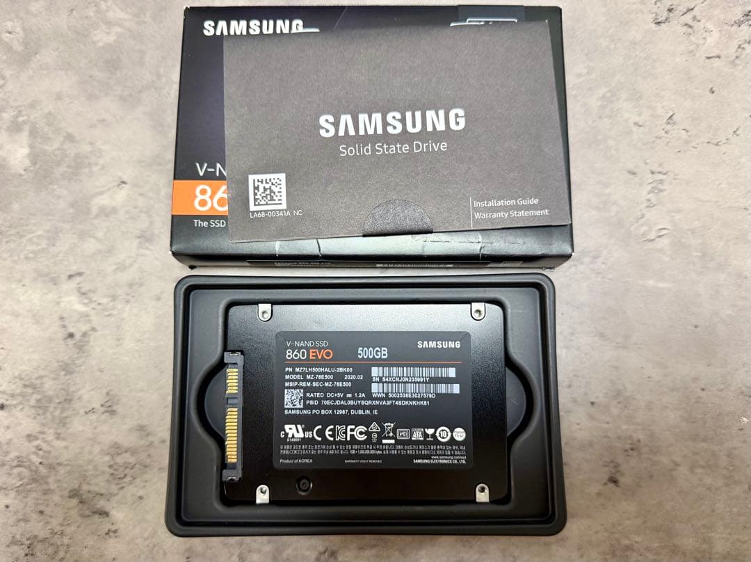 Samsung 860 EVO 500GB SSD (ほぼ新品)
