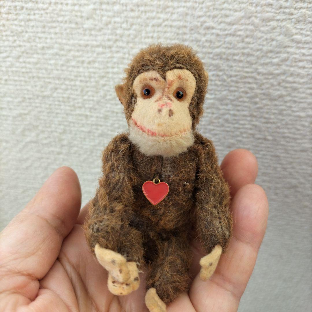 オーストリア　Berg　チンパンジー　身長１１．５cm　モヘアロスあり