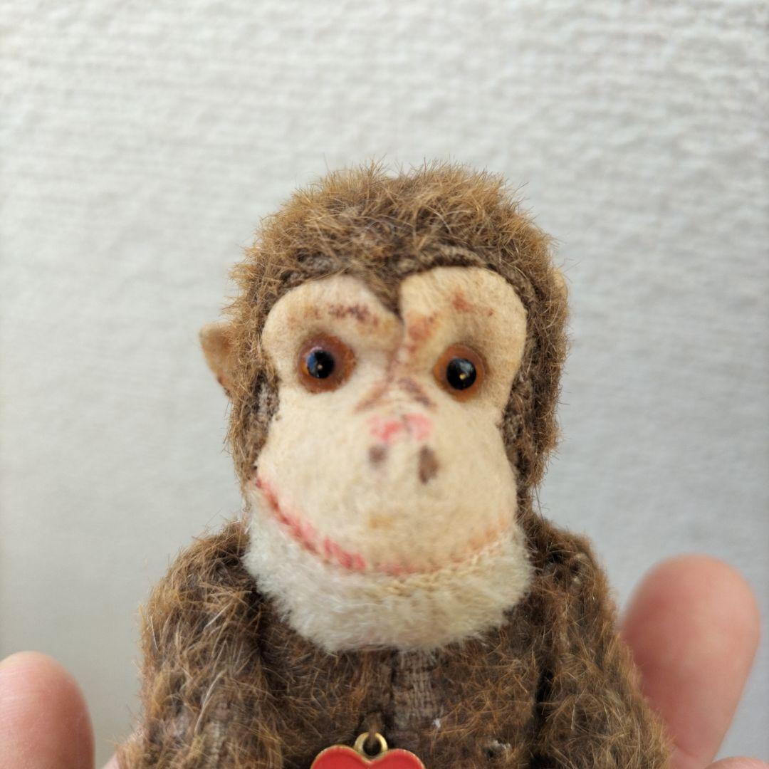 オーストリア　Berg　チンパンジー　身長１１．５cm　モヘアロスあり