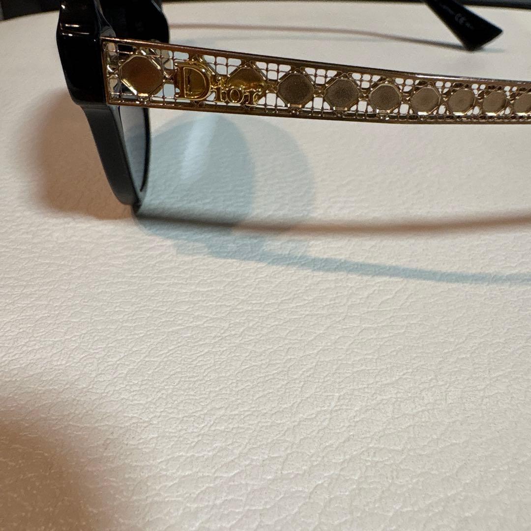 Dior ブラック ラウンドサングラス