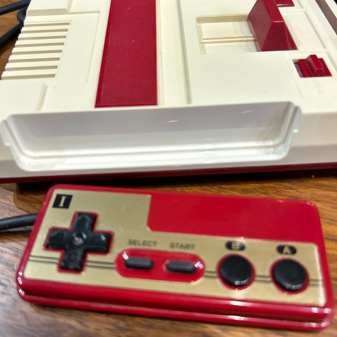 中古 美品 ニンテンドークラシックミニ ファミリーコンピュータ