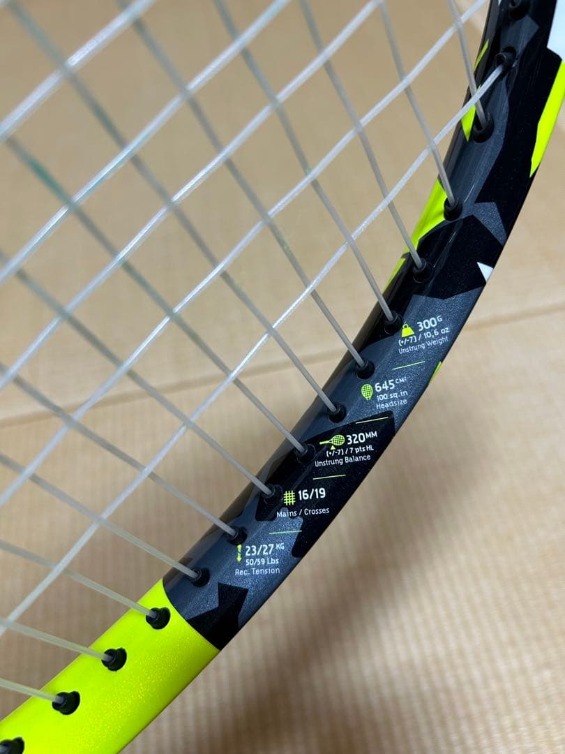 割引　バボラ テニスラケット　ピュアアエロ 2022 BABOLAT 300g