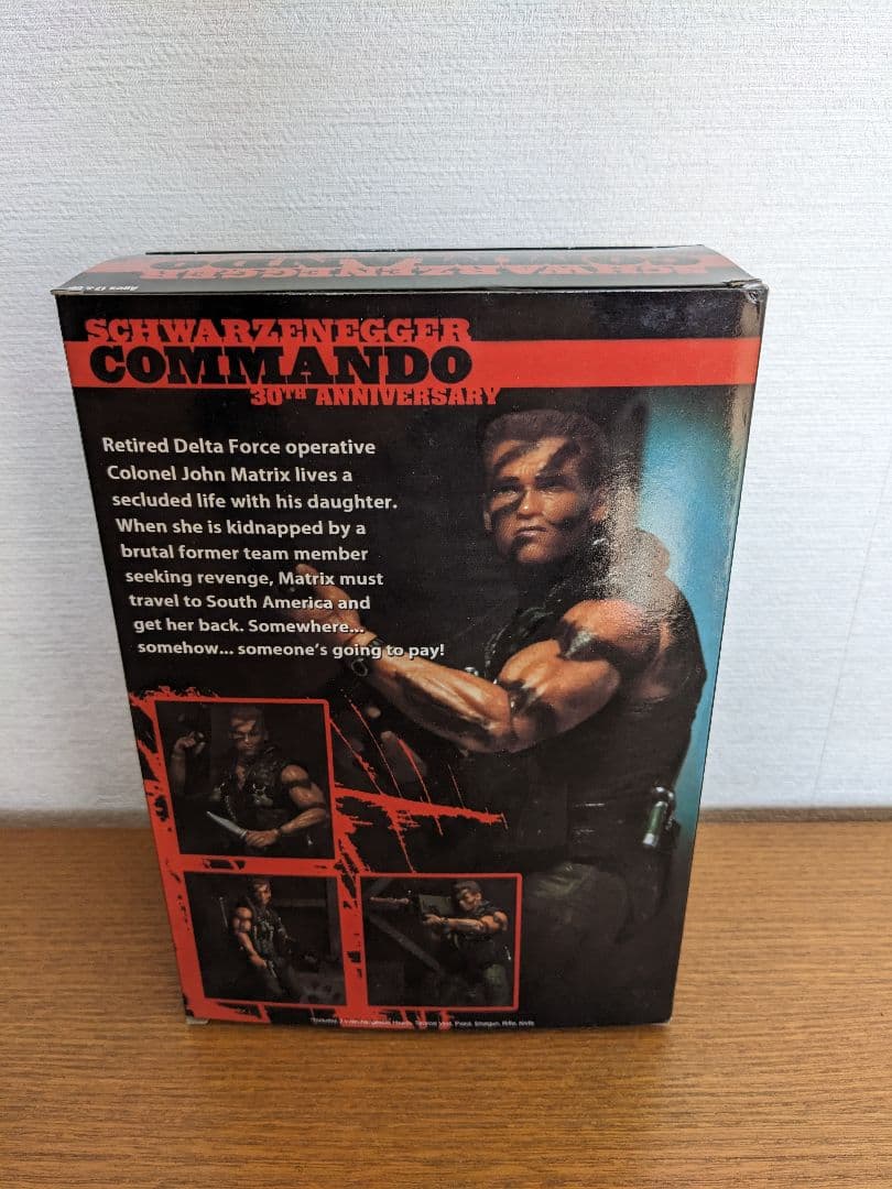 訳有★特価★新品★コマンドー　フィギュア★30周年記念★シュワルツェネッガー★
