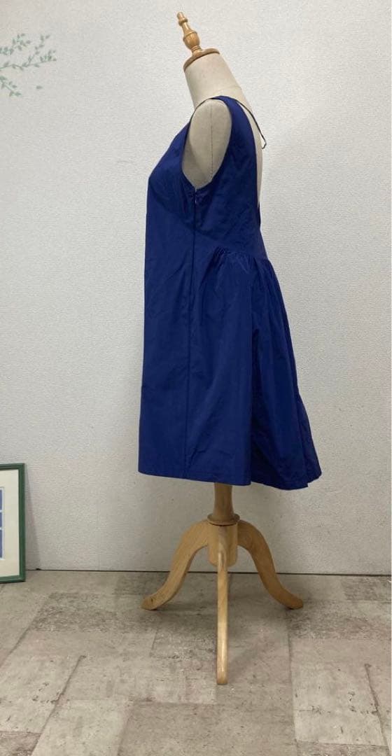 プラダ　PRADA ボリュームワンピース 42 ブルー　背中開き　イタリア製