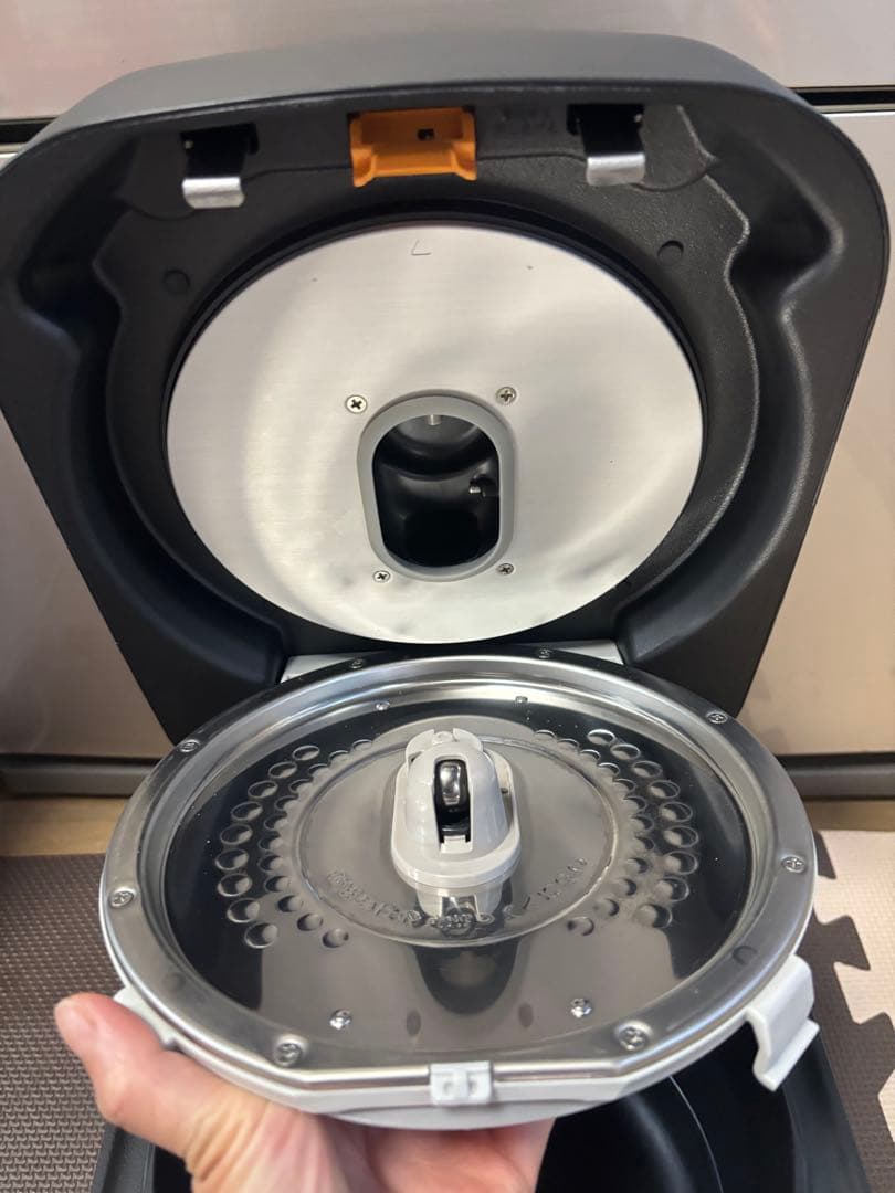 HITACHI 圧力炊飯器 RZ-V100HM-2024年製