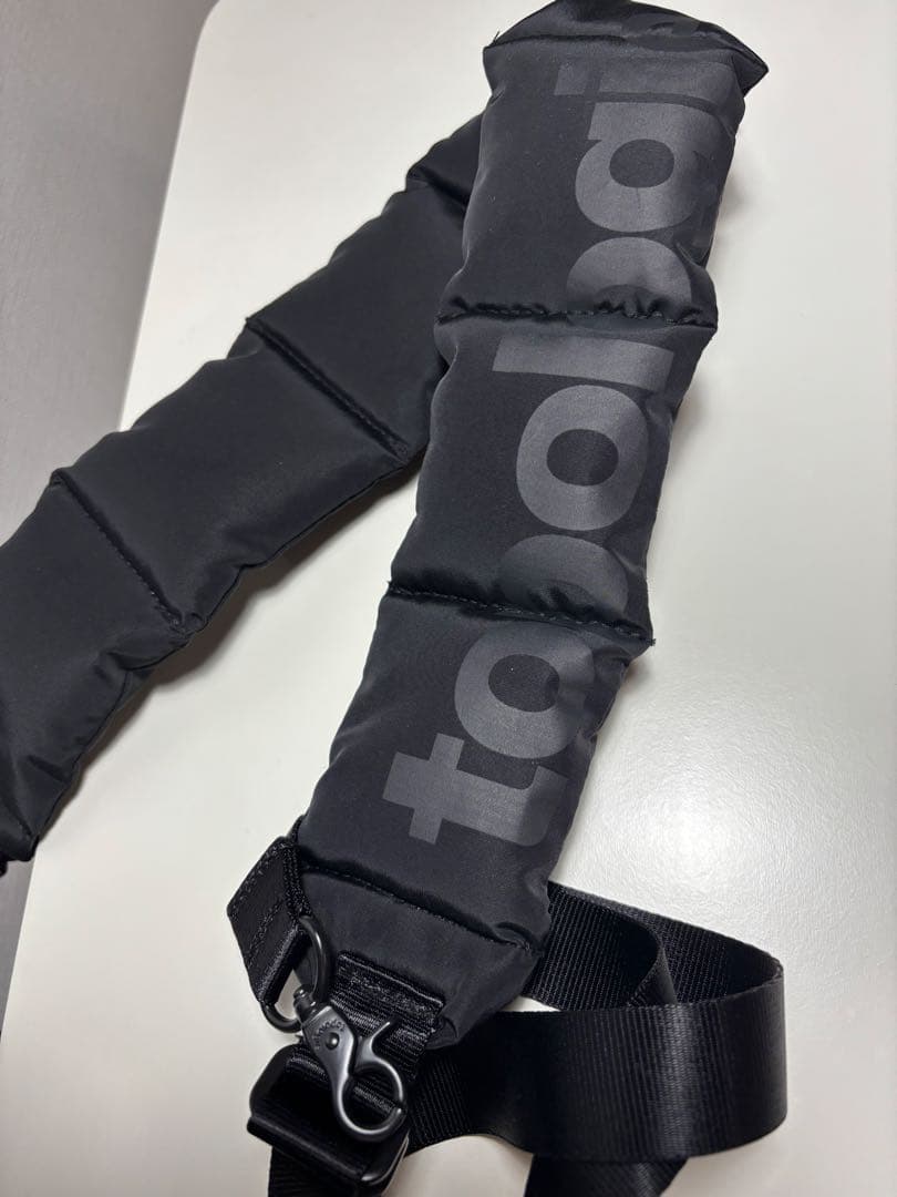【新品未使用】topologie Puffer Strap ブラック系