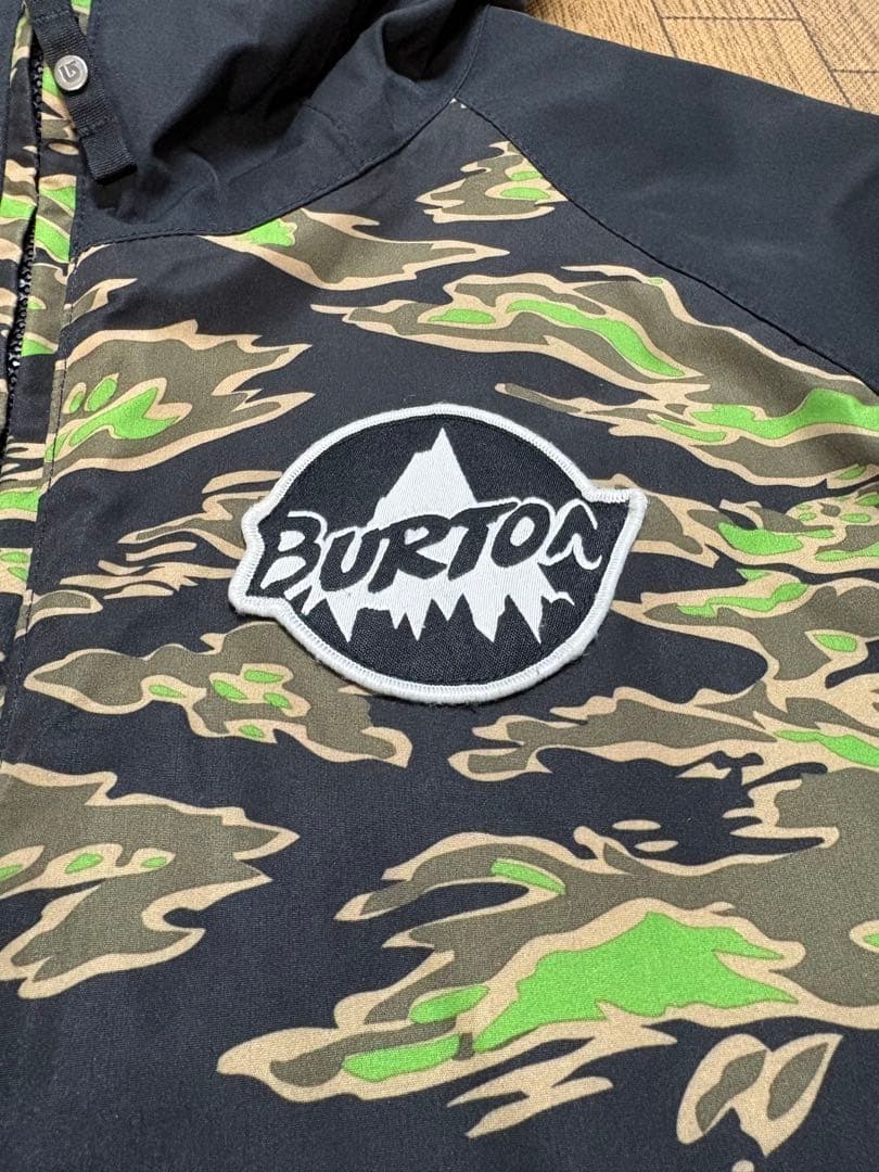 BURTON 迷彩柄ジャケット＆黒パンツ　上下SET Lサイズ