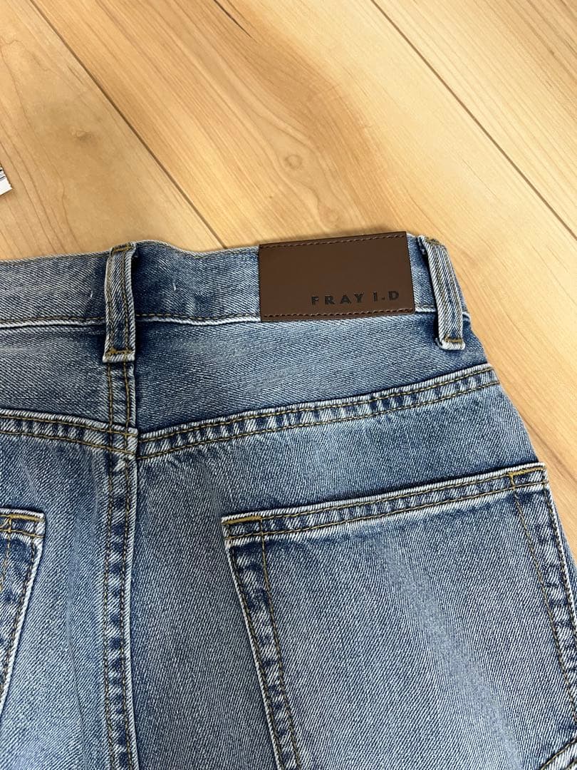 FRAY I.D ブーツカットデニム 新品タグ付き