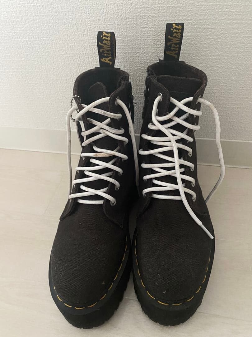 靴 Dr.Martens Xgirl