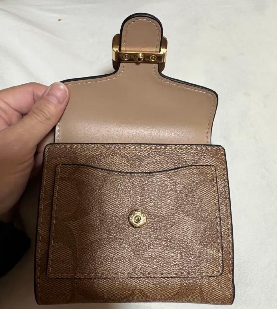 ピ*コ様 COACH 二つ折り財布 ブラウン/ホワイト