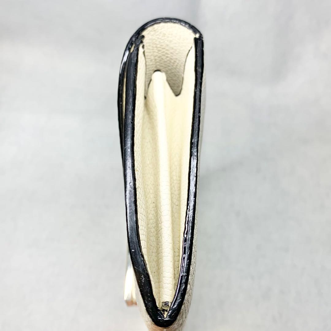 希少 Valextra ヴァレクストラ 折り財布 イジィデ レザー ホワイト