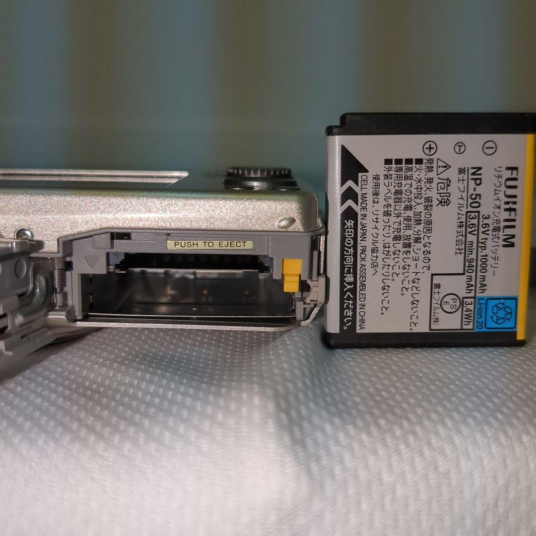 【ジャンク品】Fujifilm FinePix F200 EXR コンデジ